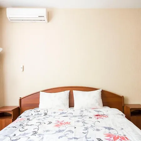 Apartament 2-Ух Комнатная Квартира С Двумя Спальнями По Пр. Независимости 13